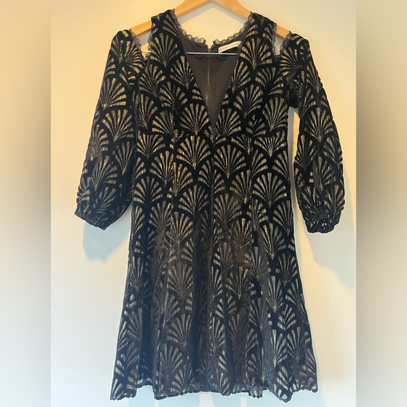 Alice + Olivia Arla Cold Shoulder Velvet Cutout Dress - Picture 3 of 12